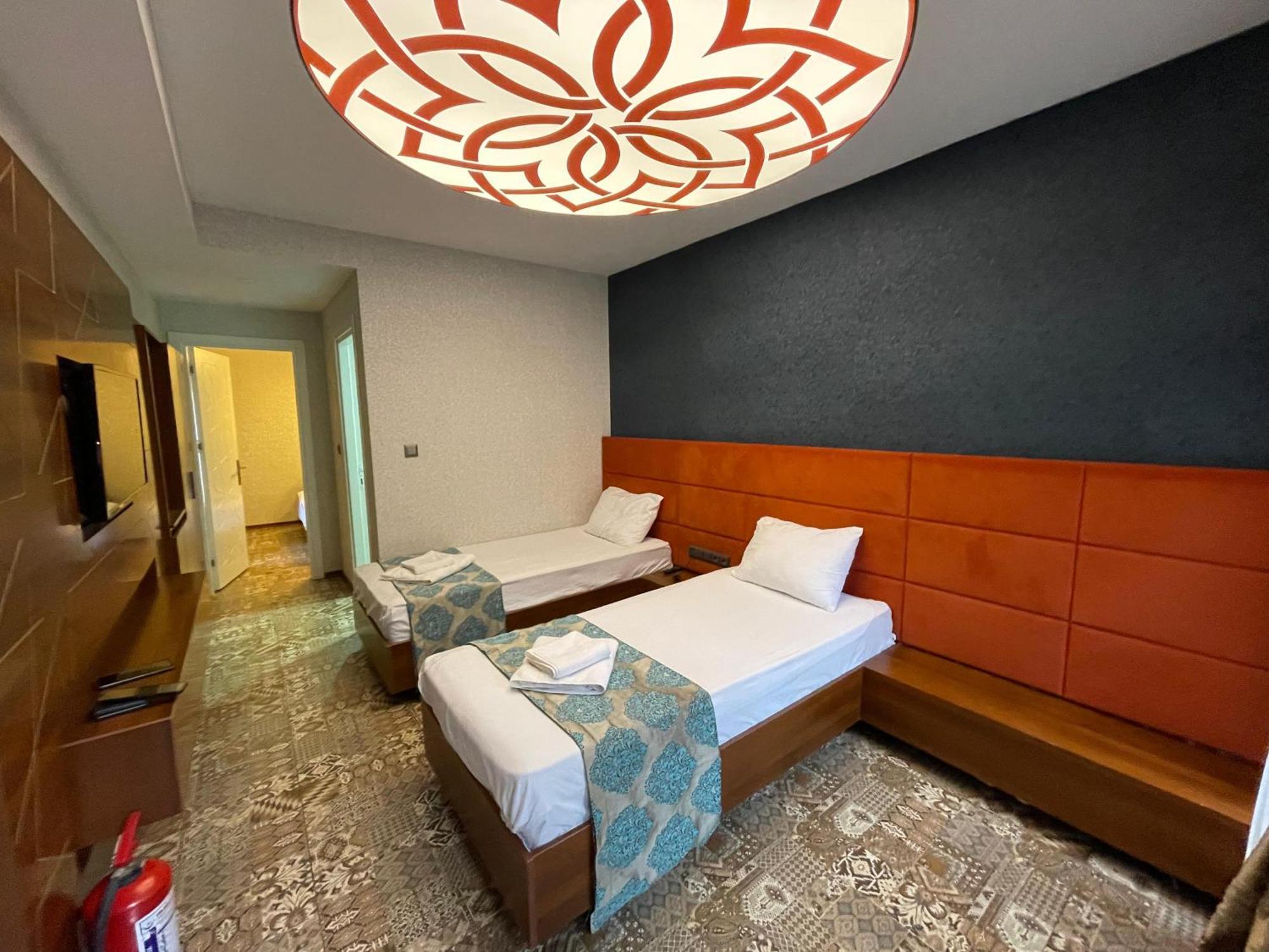 Centro Park Hotel Kamalac Dış mekan fotoğraf
