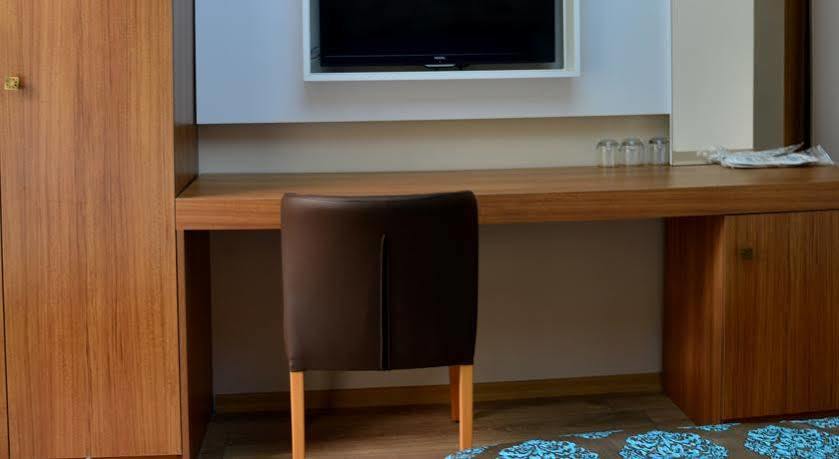 Centro Park Hotel Kamalac Dış mekan fotoğraf